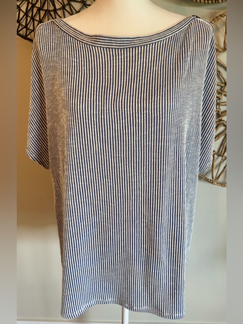 NWT Anthroplogie W5 Navy‎ and White Vertical Stripe Button Sleeve Top Size 1X